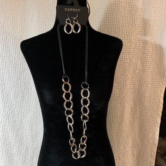 Hannah Silver Tone/Black Designer Chain Necklace - Picture 5 of 7